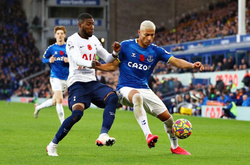 Richarlison is challenged for the ball by Emerson Royal during the Premier League match between Everton and Tottenham Hotspur at Goodison Park on November 07, 2021 in Liverpool, England. (Photo by Chris Brunskill/Fantasista/Getty Images)